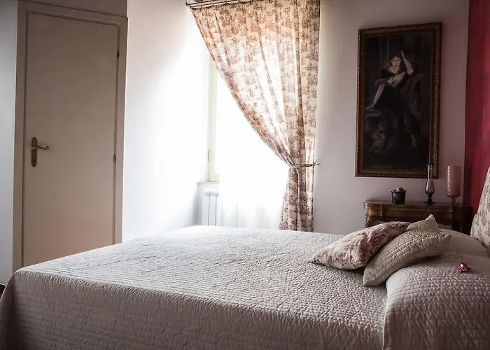Crispi Deluxe 2 Bedroom *